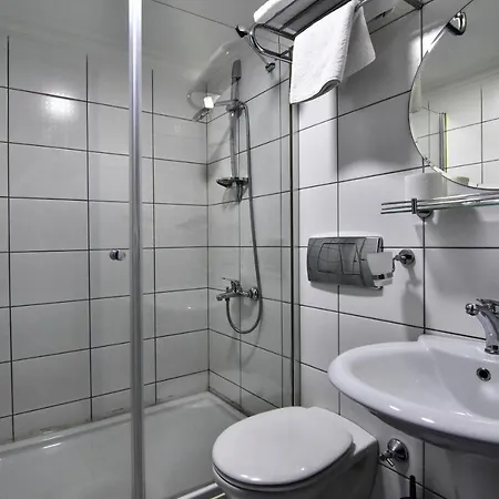 Hotel Safran 3*